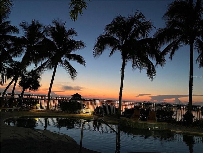 Building Photo - 5114 Melbourne St