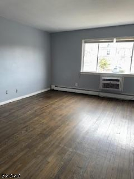 Building Photo - 117 W 3rd Ave