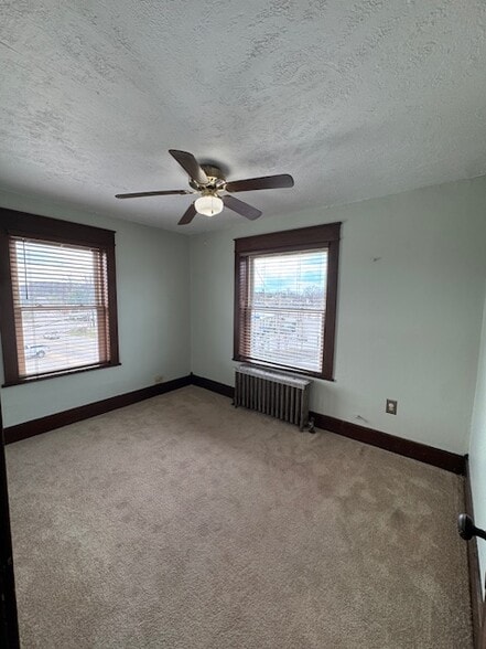 Building Photo - 1218 Lewis Ave