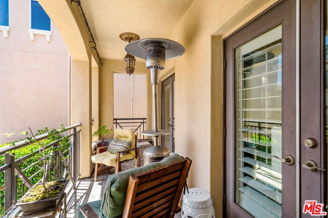 Building Photo - 5734 S Celedon Creek