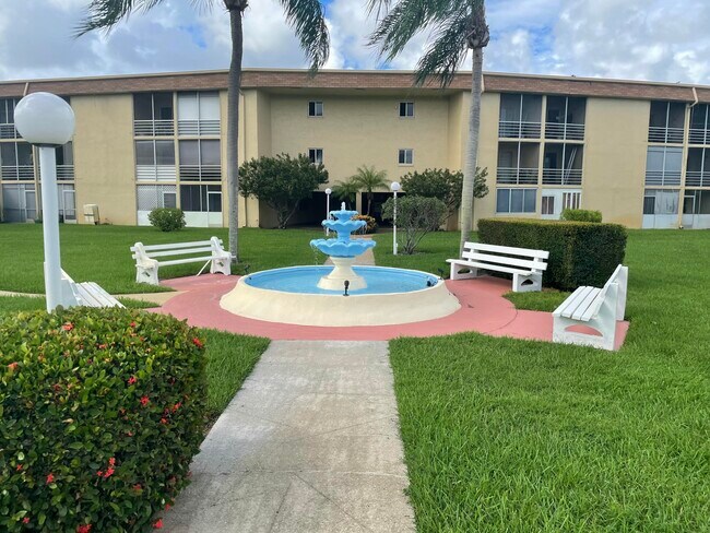 Building Photo - 555 Purdy Ln