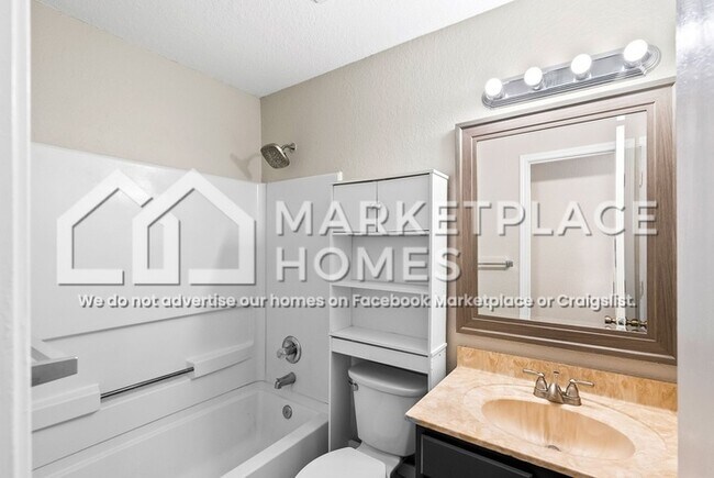 Building Photo - 7250 Dwarf Palm