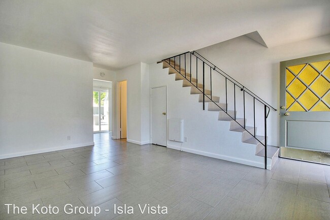 Building Photo - 2 br, 1.5 bath Apartment - 6591 Seville