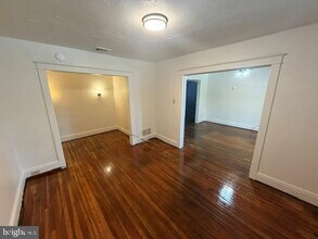 Building Photo - 424 Linden Ave