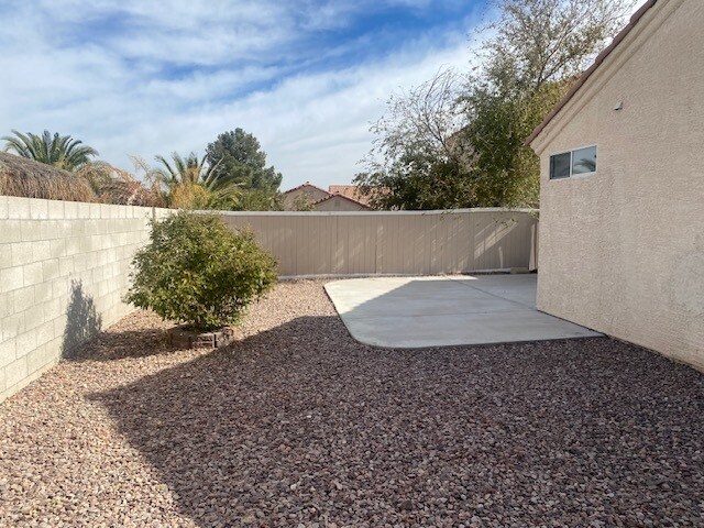 Building Photo - 1056 Menands Ave