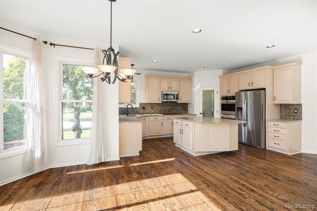 Building Photo - 24084 Westmont Dr