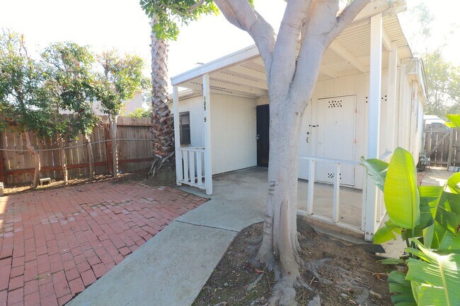 Building Photo - Lincoln Avenue