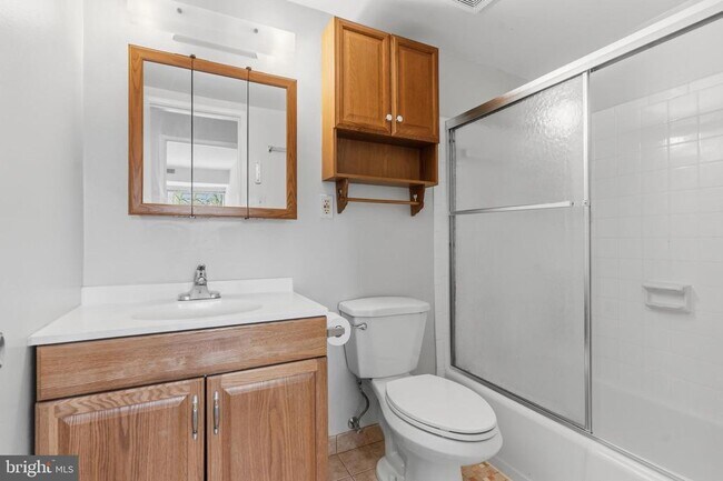 Building Photo - 3712 N Rosser St