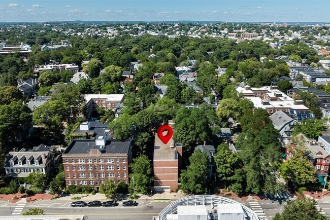 Building Photo - 1691 Cambridge St