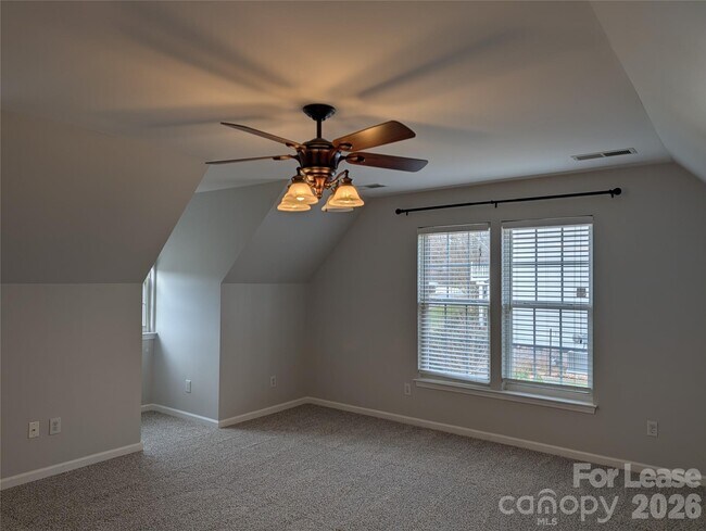 Building Photo - 1013 Muirfield Dr