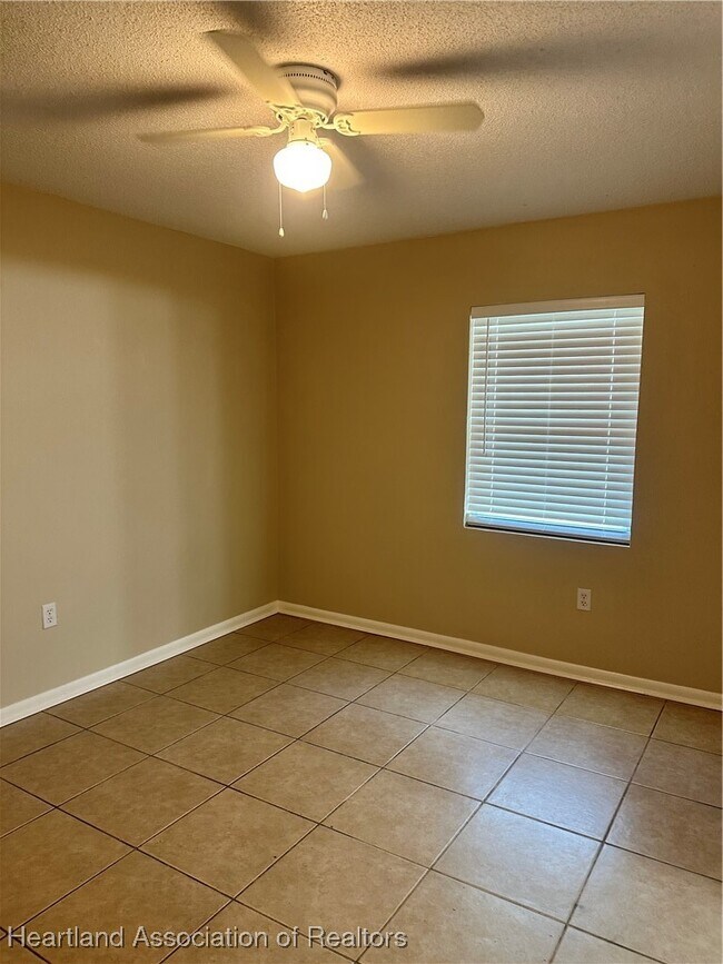 Building Photo - 3303 Astoria Ave