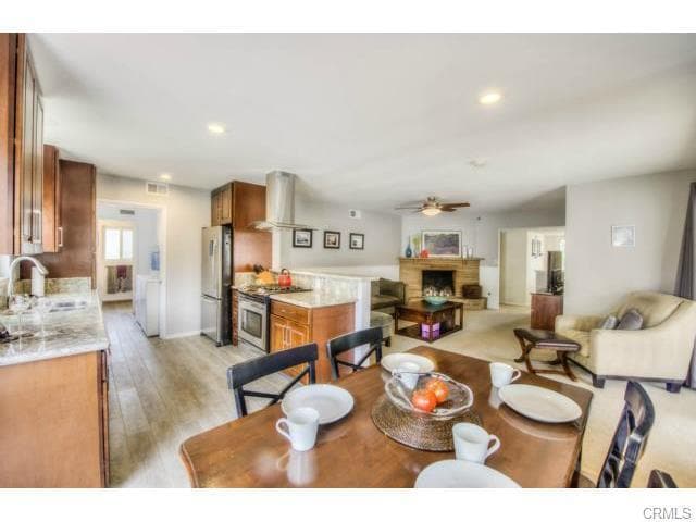 Building Photo - 1429 E Madison Ave