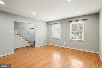 Building Photo - 3274 Applegate Ct