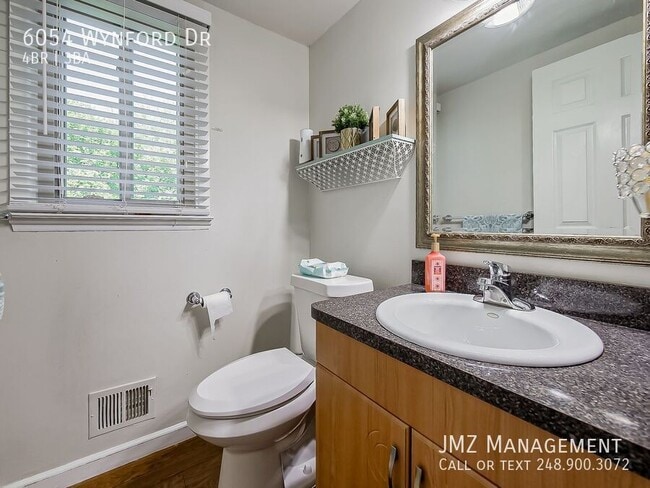 Building Photo - 6054 Wynford Dr