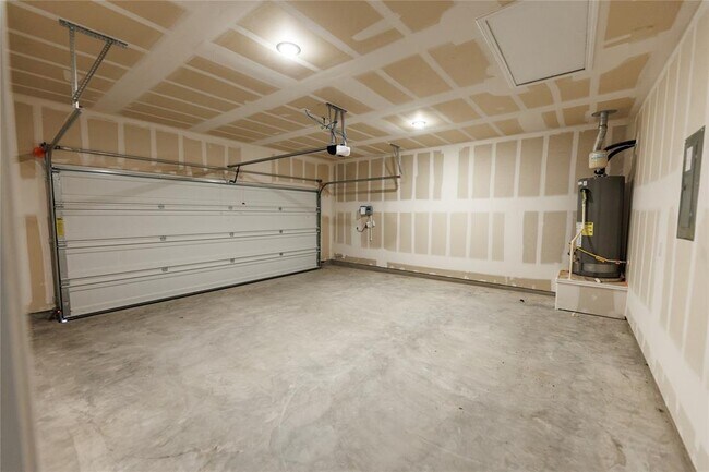 Building Photo - 6206 Marsh Ln