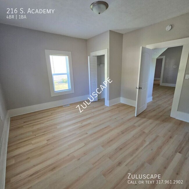 Building Photo - HALF OFF FIRST MONTH RENT....216 S. Academ...