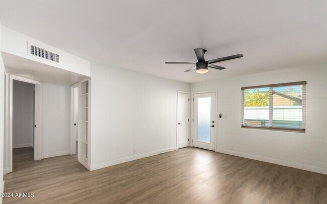 Building Photo - 3038 N 38th St