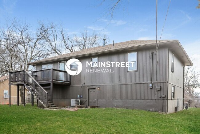 Building Photo - 3 Bedroom Pet-Friendly Home in Belton, MO with Main Street Renewal