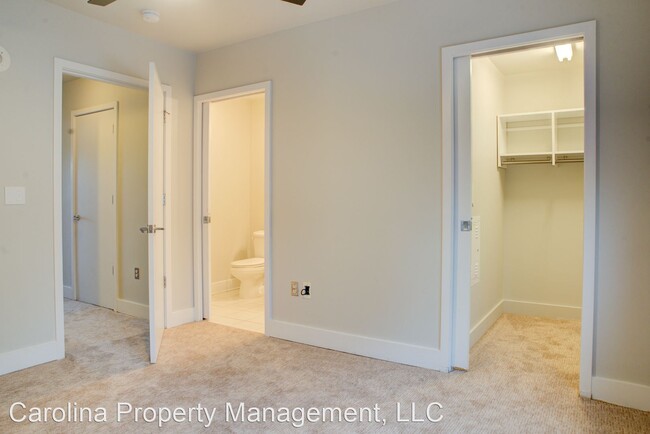 Building Photo - 2 br, 2.5 bath House - 1133 Metropolitan A...