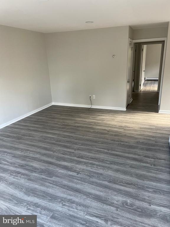 Building Photo - 123 4th Ave