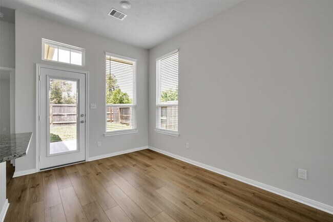 Building Photo - 298 Brock's Ln