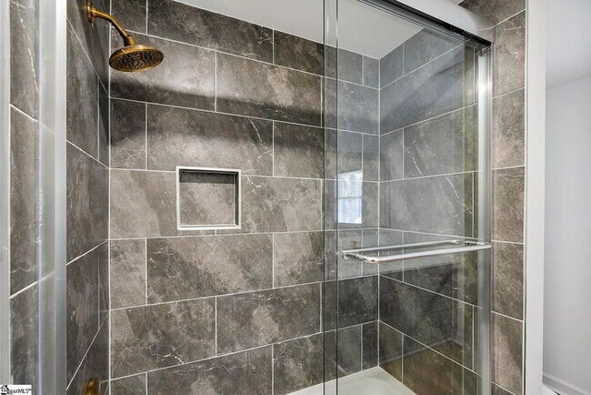 Building Photo - 300 Woodlake Rd