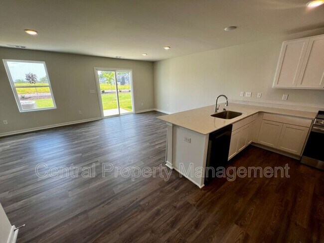 Building Photo - 6014 Tavener Dr