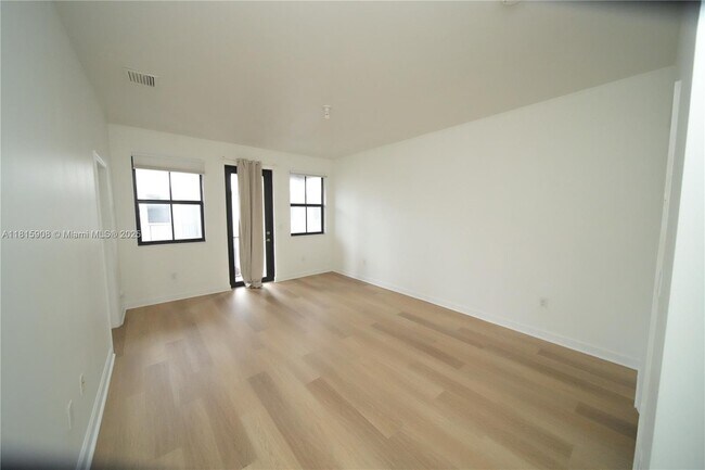 Building Photo - 10456 NW 61 Ln.