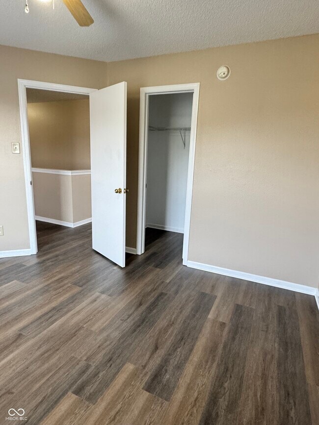 Building Photo - 10797 Miller Dr