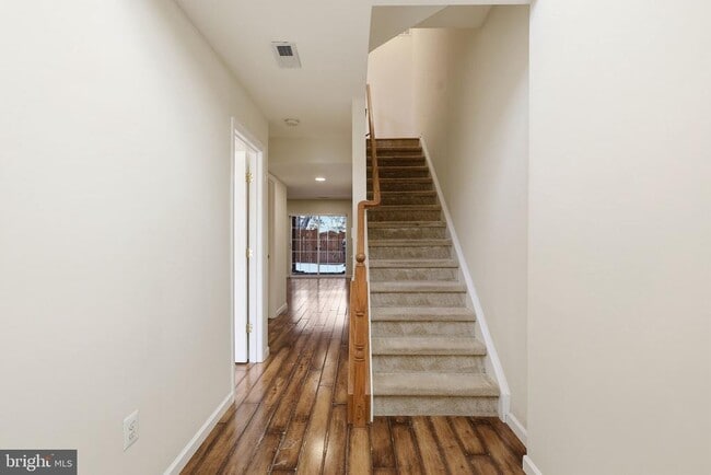 Building Photo - 12212 Densmore Ct