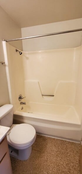 Building Photo - 320 Tennessee St SE