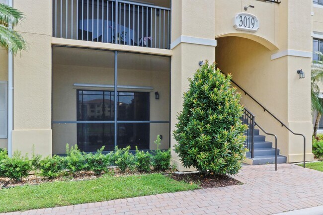Building Photo - 3019 Alcazar Pl