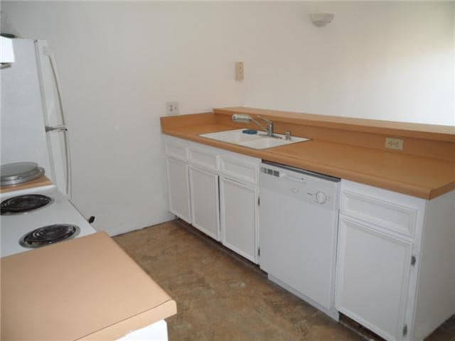 Building Photo - Mission Verde Top Floor-End Unit Loft Bedroom Condo in the Heart of Mission Valley near SnapDrago...