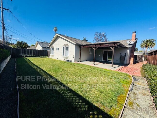 Building Photo - 3754 Compton Ln