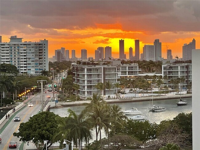 Building Photo - 1688 West Ave