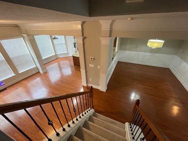 Building Photo - Midtowne