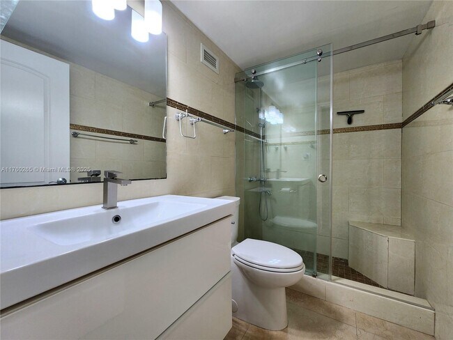 Building Photo - 3725 S Ocean Dr