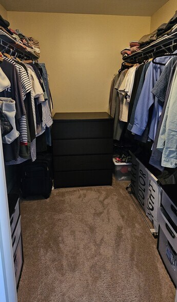 Building Photo - 1 Carriage City Plz