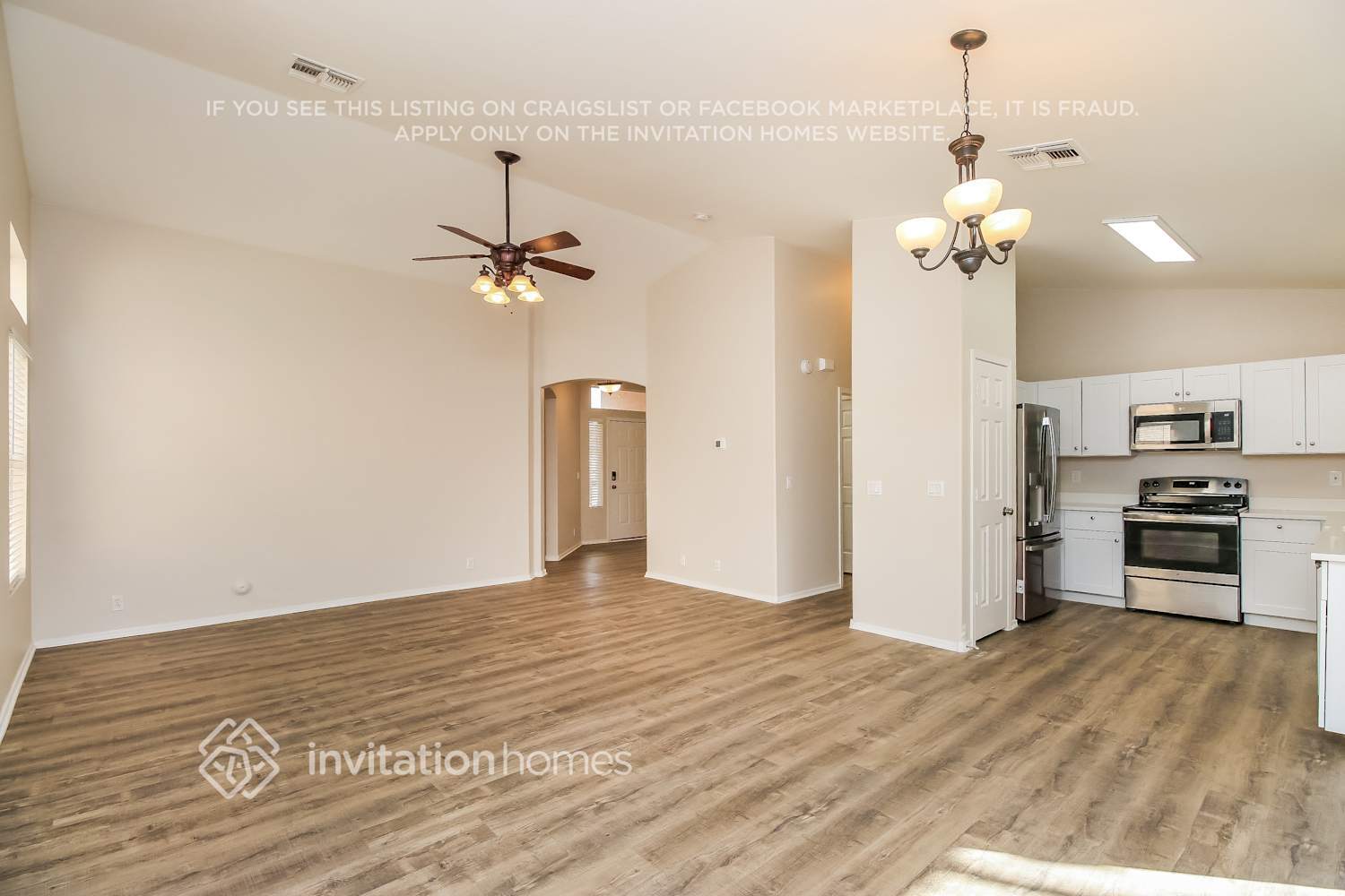 Building Photo - 3316 N St Elias
