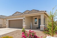 Building Photo - 2131 W Shelly Ave