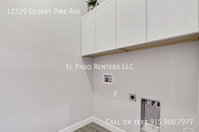 Building Photo - 12329 Desert Pine Ave