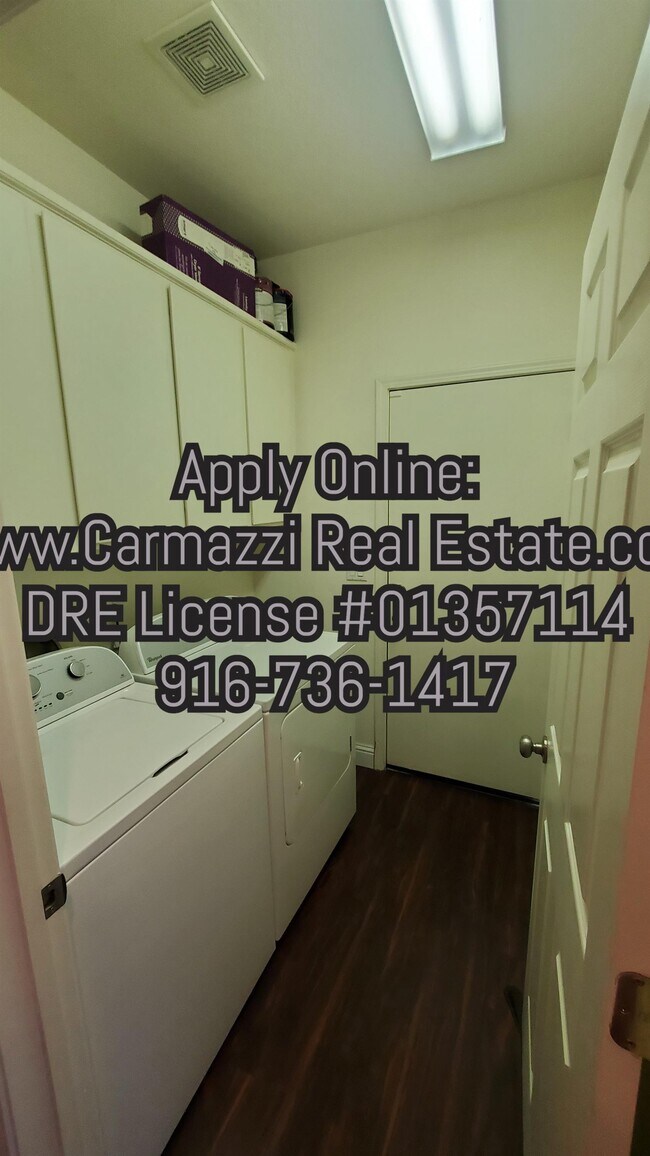 Building Photo - 139 Dragonfly Cir