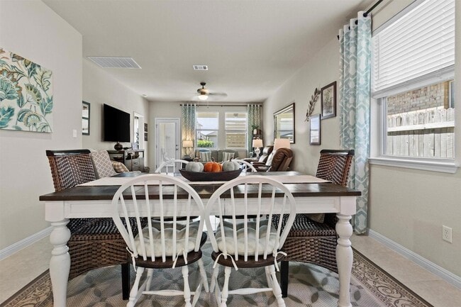 Building Photo - 109 Mountain Valley St