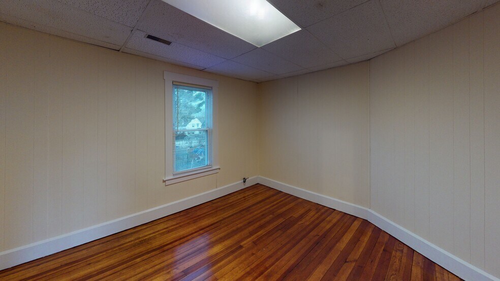Building Photo - 19 Studley Ave