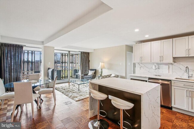 Building Photo - 1311 Delaware Ave SW