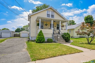 Building Photo - 48 Hillside Ave
