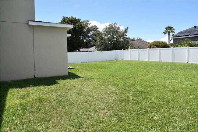 Building Photo - 711 Meadow Glade Dr