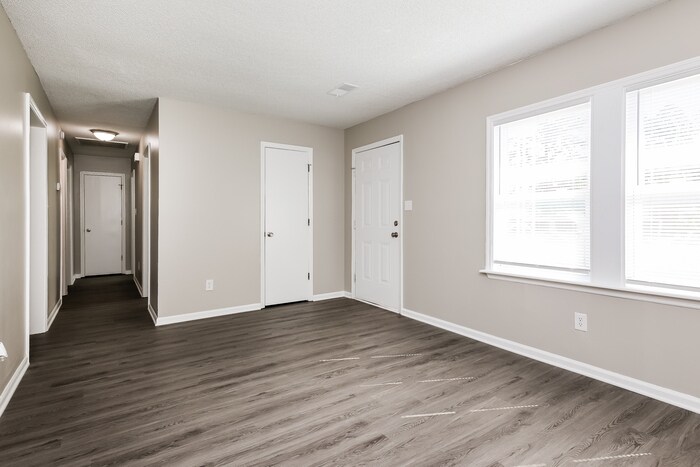 Building Photo - 102 Bluebell Ave