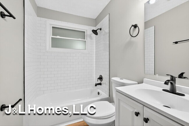 Building Photo - 1655 Westfield Dr N