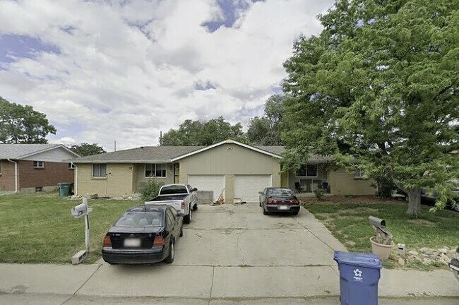 Primary Photo - 4585 Hoyt St